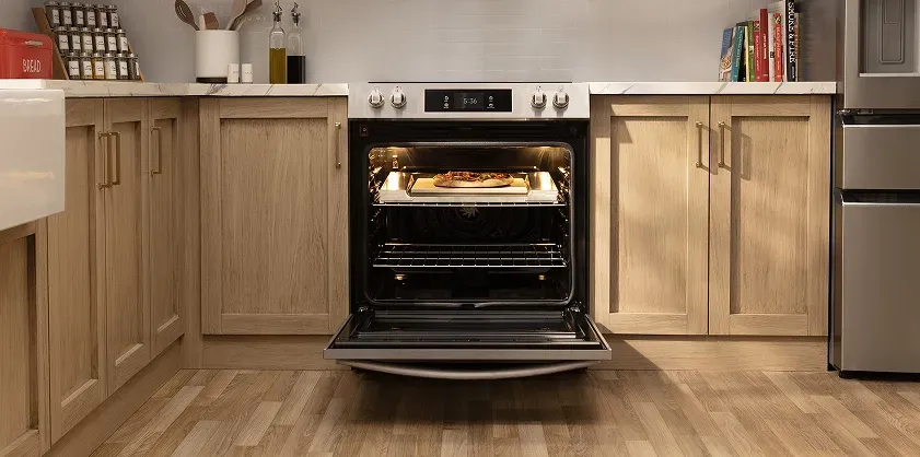 frigidaire-gallery-GCFE3070BF-electric-range-with-stone-baked-pizza-hero